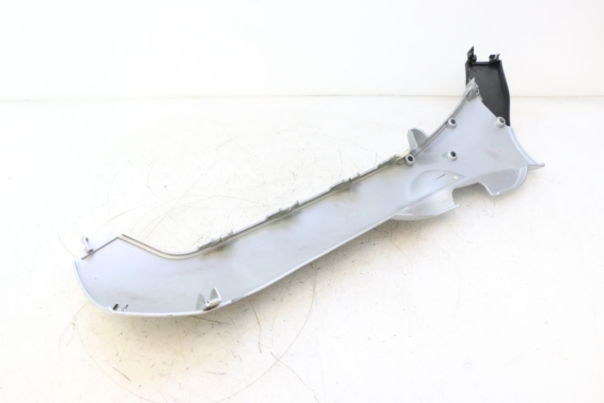 photo de BASSO DELLA SCATOLA DESTRA PIAGGIO MP3 125 (2006 - 2014) - Ricambio usato controllato