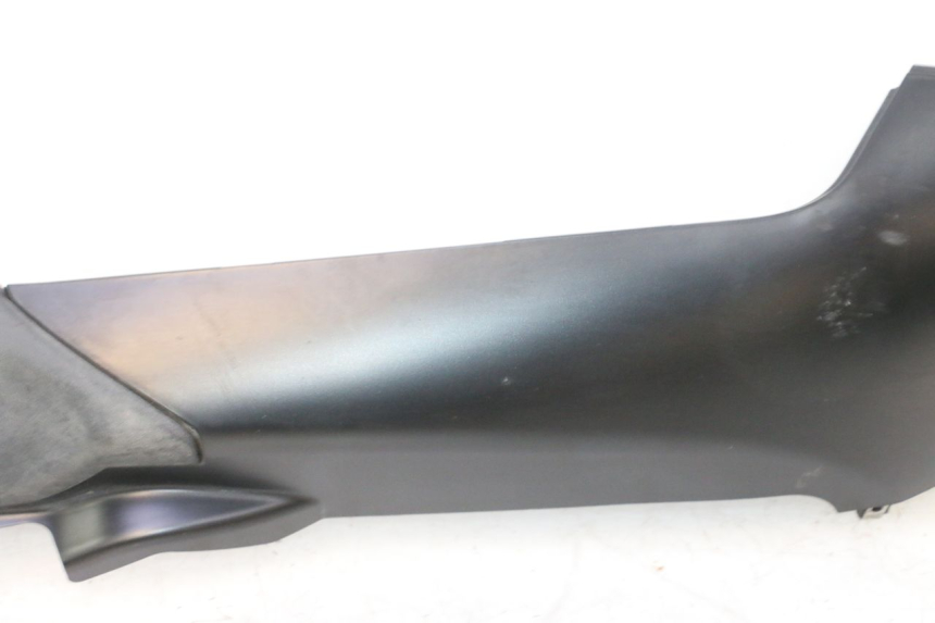 photo de SOTTOPEDANA DESTRA PIAGGIO MP3 500 (2016 - 2018) - Primo piano tecnico