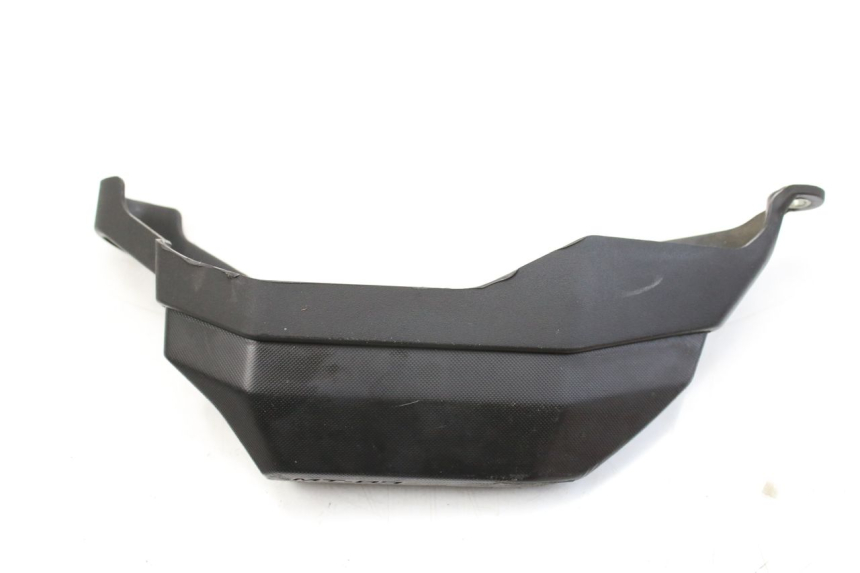 photo de BASSO DELLA SCATOLA DESTRA YAMAHA MT-07 MT07 700 (2018 - 2020) - Altra angolazione