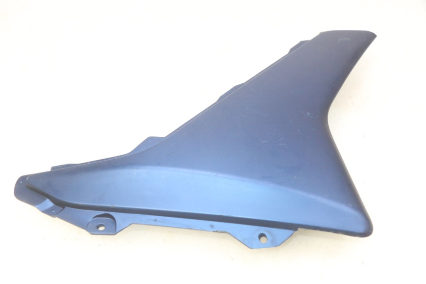 photo de BASSO DELLA SCATOLA DESTRA YAMAHA N-MAX NMAX 125 (2017 - 2020) - Altra angolazione