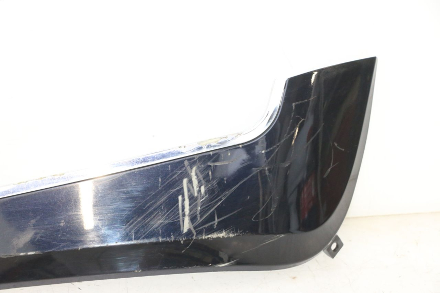photo de SOTTOPEDANA DESTRA KYMCO LIKE 4T 50 (2019 - 2025) - Zoom sui componenti