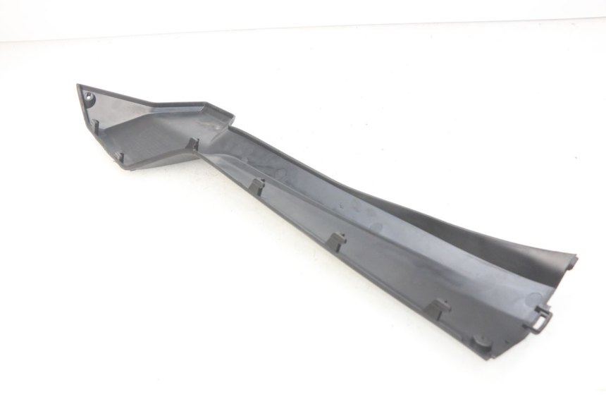 photo de BASSO DELLA SCATOLA DESTRA SYM ORBIT III 3 4T 50 (2018 - 2021) - Zoom sullo stato d'uso