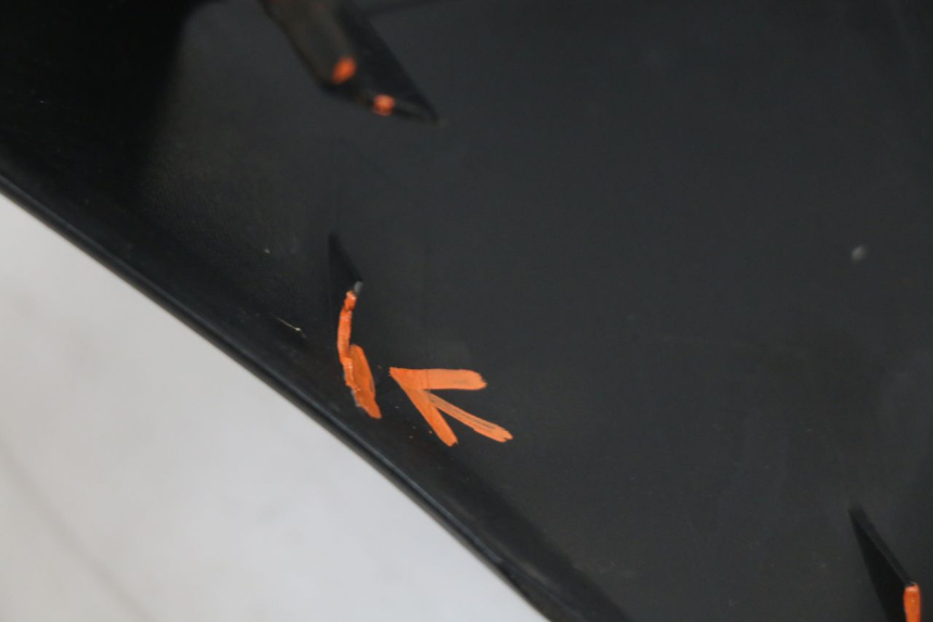 photo de SOTTOPEDANA DESTRA HONDA PCX (JF28) 125 (2009 - 2011) - Altra vista dell'articolo