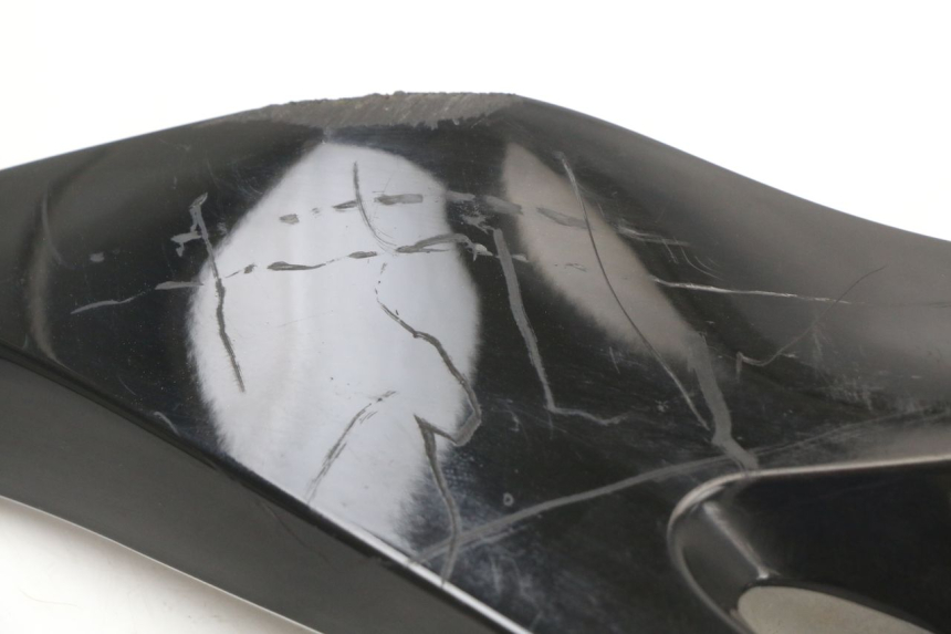 photo de SOTTOPEDANA DESTRA HONDA PCX (JF28) 125 (2009 - 2011) - Primo piano ad alta risoluzione