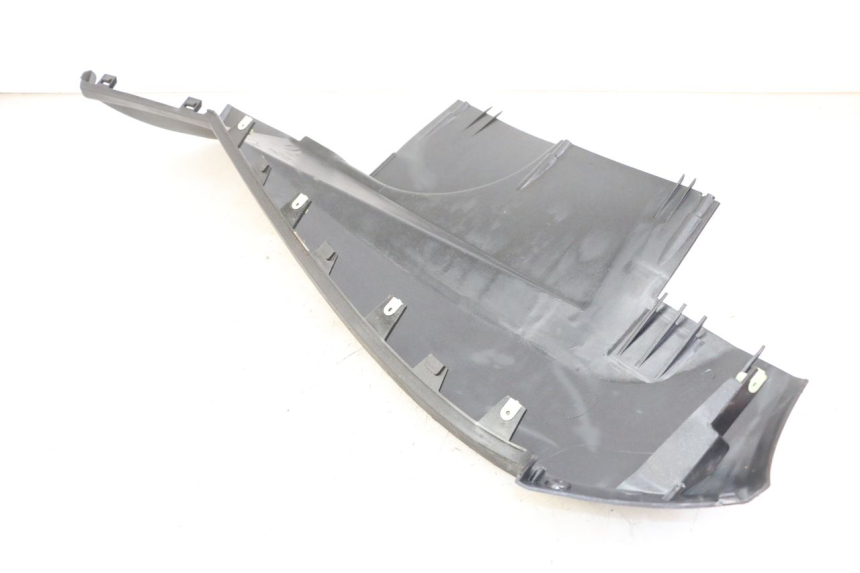 photo de SOTTOPEDANA DESTRA PEUGEOT SATELIS 125 (2013 - 2018) - Zoom sullo stato d'uso