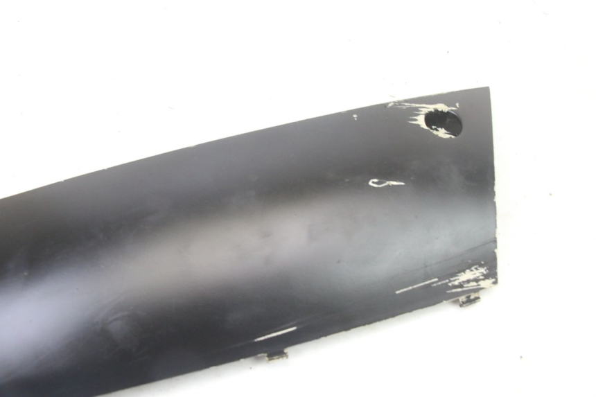 photo de SOTTOPEDANA DESTRA PEUGEOT STREETZONE I 2T 50 (2018 - 2020) - Zoom sullo stato d'uso