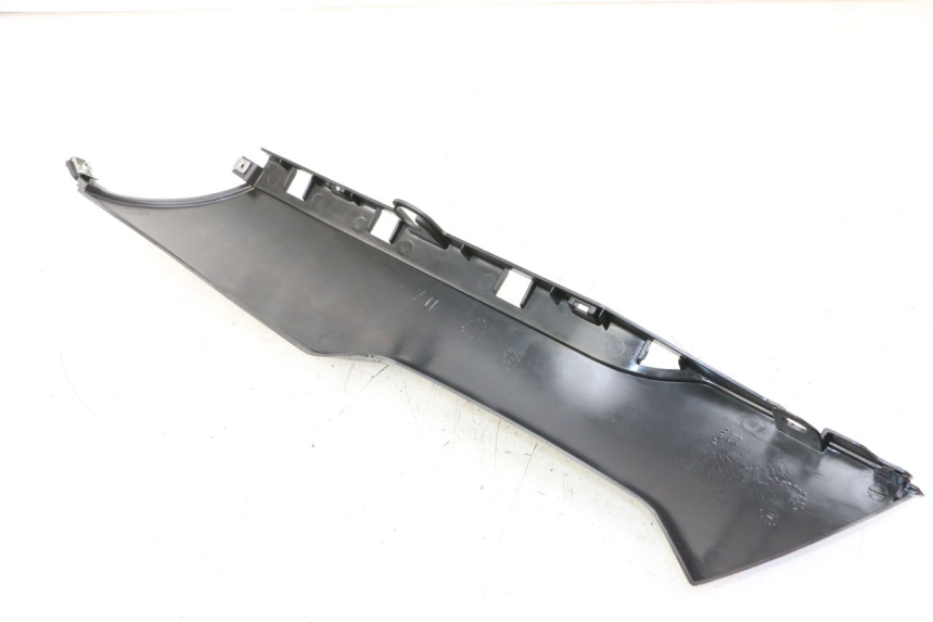 photo de SOTTOPEDANA DESTRA PIAGGIO NRG POWER PUREJET 50 (2018 - 2021) - Zoom sullo stato d'uso