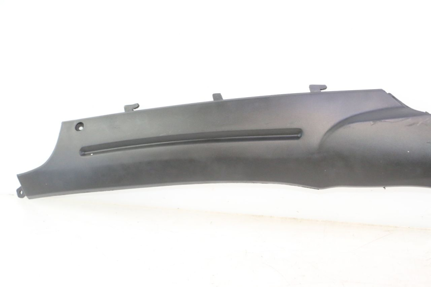 photo de BASSO DELLA SCATOLA DESTRA TNT MOTOR ROMA 12' 2T 50 (2007 - 2018) - Dettagli dei punti di fissaggio