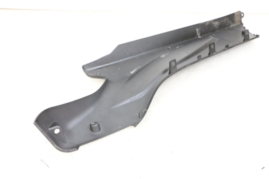 photo de BASSO DELLA SCATOLA DESTRA DAELIM S3 125 (2010 - 2017) - Marcature e riferimenti originali