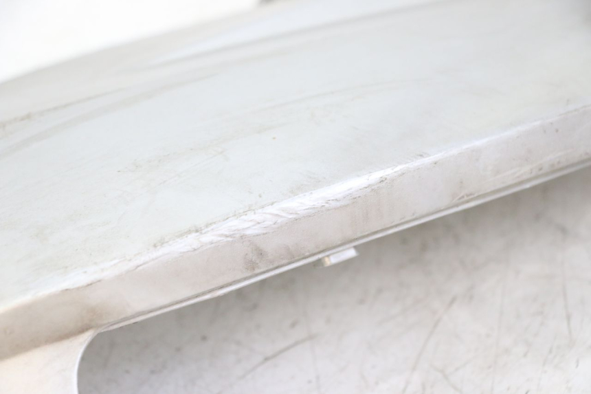 photo de SOTTOPEDANA DESTRA PEUGEOT SATELIS 125 (2010 - 2012) - Dettagli dei punti di fissaggio