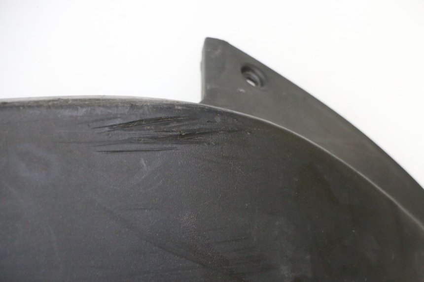 photo de BASSO DELLA SCATOLA DESTRA PEUGEOT SATELIS 125 (2006 - 2009) - Altra vista dell'articolo