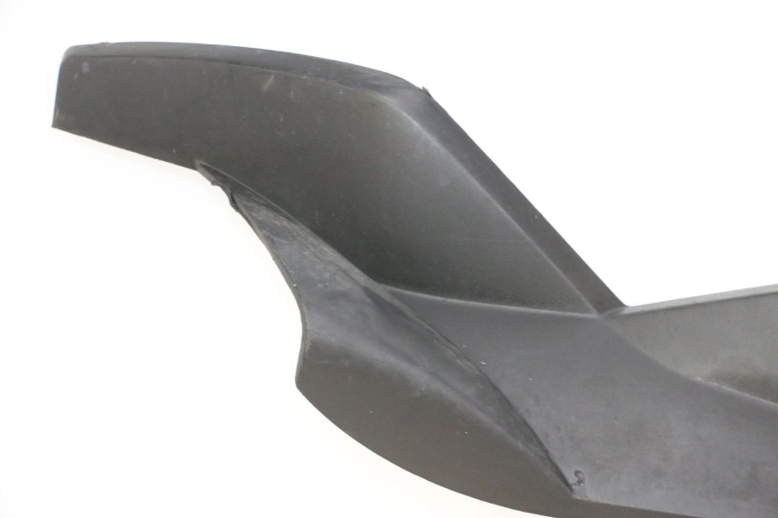 photo de BASSO DELLA SCATOLA DESTRA PEUGEOT SATELIS 125 (2006 - 2009) - Primo piano ad alta risoluzione