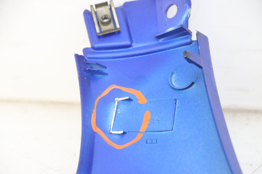 photo de SOTTOPEDANA DESTRA PEUGEOT SPEEDFIGHT 2 LC 50 (2000 - 2009) - Ricambio usato controllato