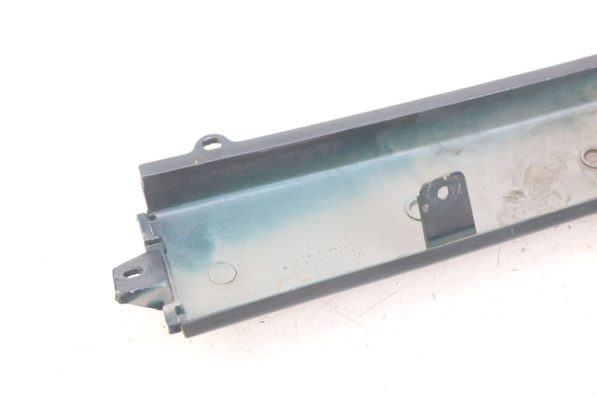 photo de BASSO DELLA SCATOLA DESTRA PEUGEOT SV 125 (1991 - 1994) - Altra angolazione