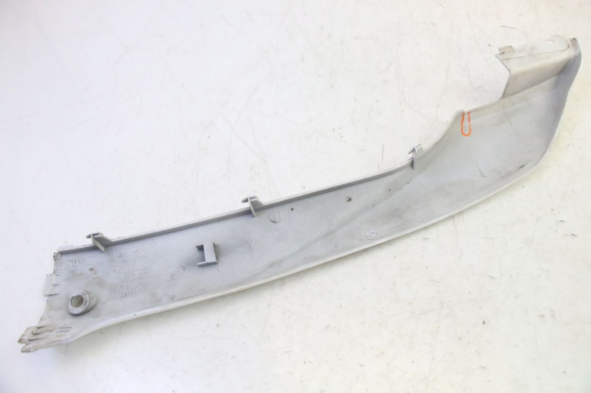 photo de SOTTOPEDANA DESTRA PEUGEOT TWEET PRO EFI 4T 50 (2021 - 2022) - Ricambio usato controllato