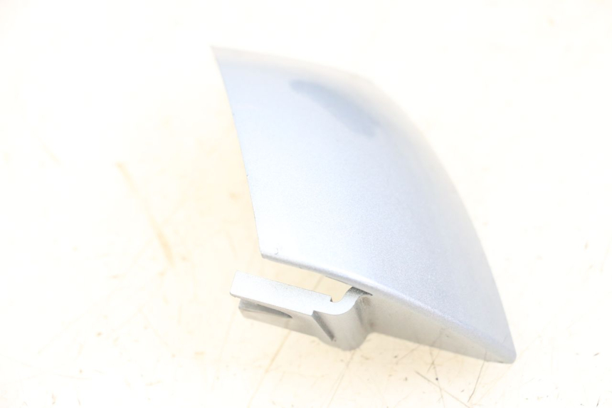 photo de SOTTOPEDANA DESTRA PIAGGIO VESPA PRIMAVERA 4T 50 (2021 - 2024) - Dettaglio del componente