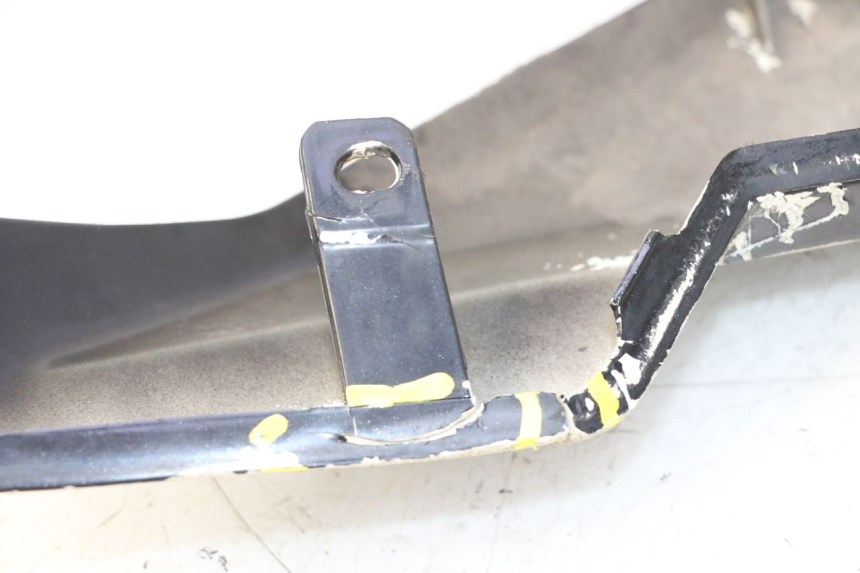 photo de SOTTOPEDANA DESTRA PEUGEOT VIVACITY NEW 2T 50 (2008 - 2017) - Zoom sui componenti