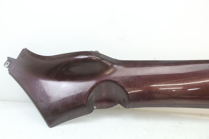 photo de BASSO DELLA SCATOLA DESTRA PIAGGIO X8 125 (2004 - 2007) - Zoom sullo stato d'uso