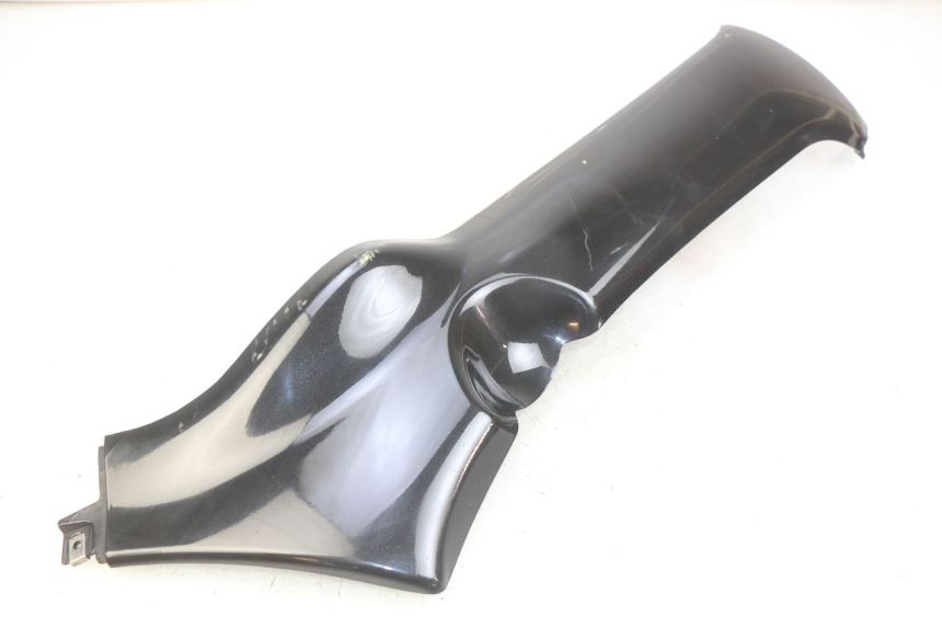 photo de BASSO DELLA SCATOLA DESTRA PIAGGIO XEVO - X EVO 125 (2007 - 2017) - Altra angolazione