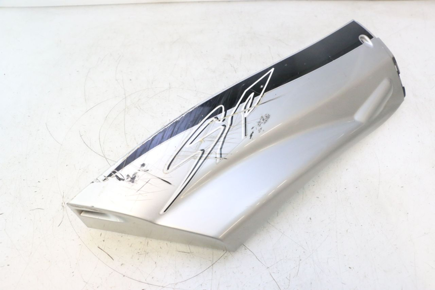 photo de BASSO DELLA SCATOLA DESTRA YAMAHA YP MAJESTY 125 (2002 - 2006) - Altra angolazione