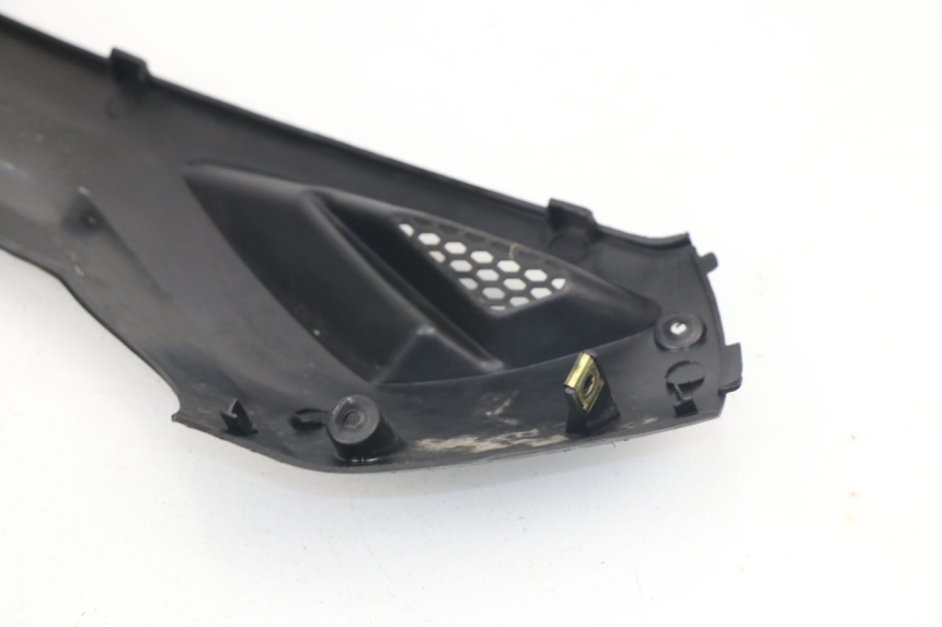 photo de SOTTOPEDANA SINISTRA KYMCO AGILITY CITY 50 (2008 - 2016) - Primo piano tecnico