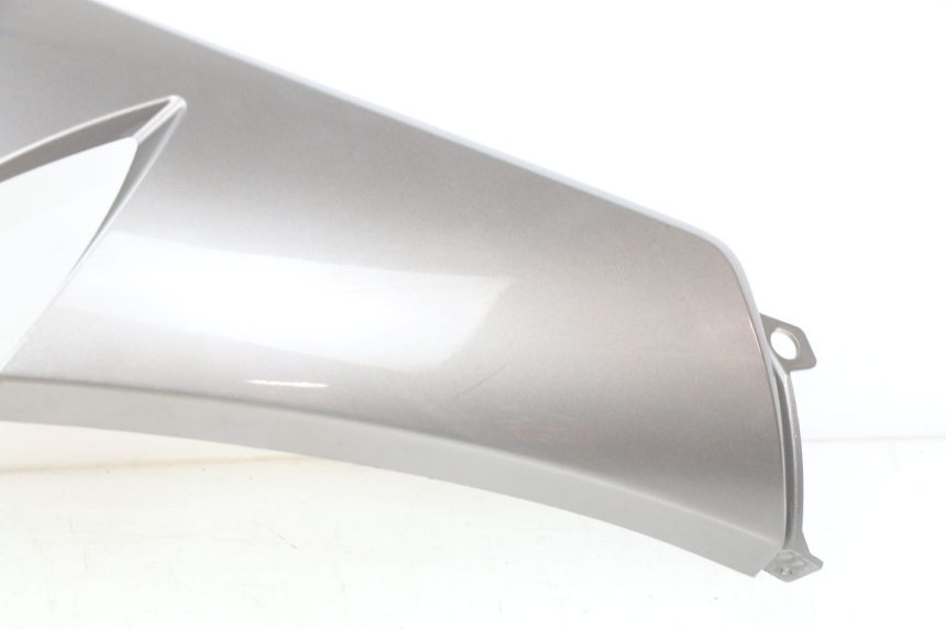 photo de BASSO DELLA SCATOLA SINISTRA PEUGEOT CITYSTAR AIR 125 (2014 - 2017) - Stato della superficie e materiale