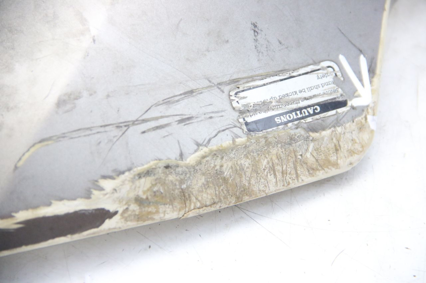 photo de BASSO DELLA SCATOLA SINISTRA KYMCO DINK STREET 125 (2009 - 2014) - Altra vista dell'articolo