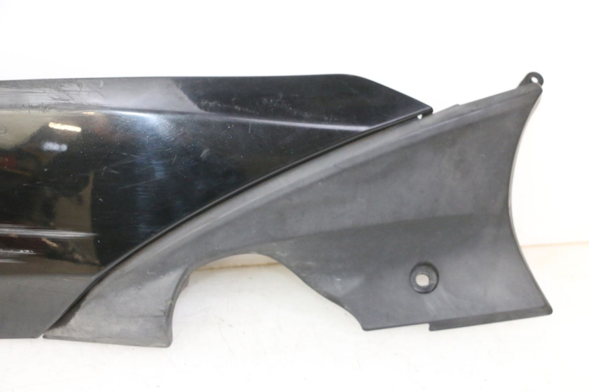 photo de BASSO DELLA SCATOLA SINISTRA HONDA FES S-WING SWING ABS 125 (2007 - 2015) - Dettagli dei punti di fissaggio