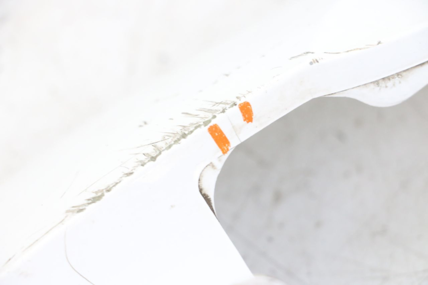 photo de SOTTOPEDANA SINISTRA SYM FIDDLE 3 III 50 (2014 - 2020) - Zoom sullo stato d'uso