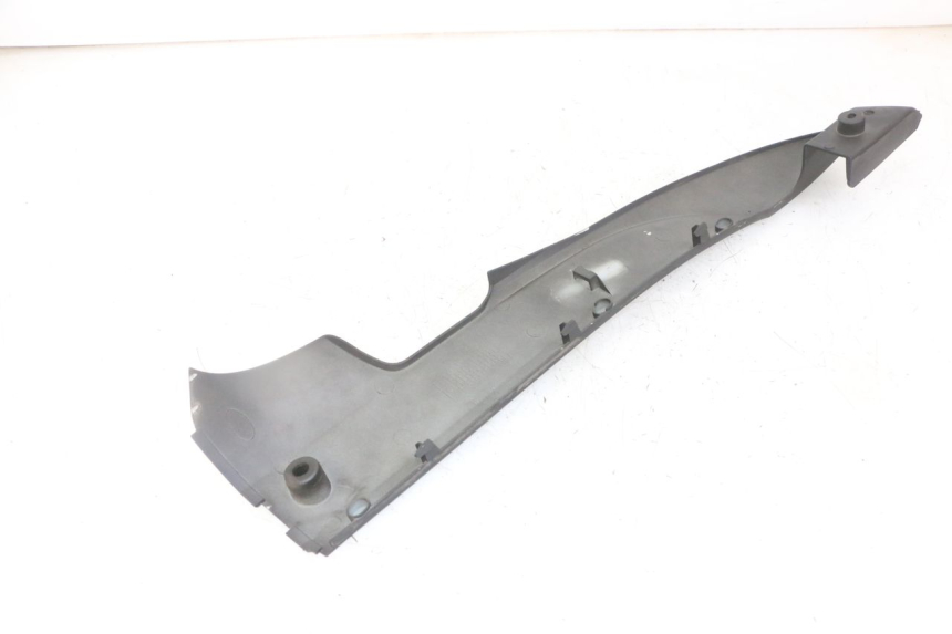 photo de SOTTOPEDANA SINISTRA SYM FIDDLE 3 III 50 (2014 - 2020) - Primo piano tecnico