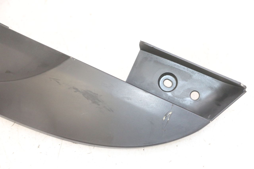 photo de SOTTOPEDANA SINISTRA SYM FIDDLE 3 III 50 (2014 - 2020) - Stato della superficie e materiale