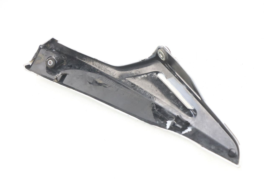 photo de Fiancata sinistra YAMAHA FZ8 800 (2010 - 2016) - Zoom sullo stato d'uso