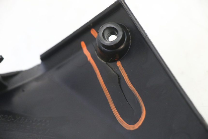 photo de BASSO DELLA SCATOLA SINISTRA SYM JET 14 4T 50 (2018 - 2022) - Marcature e riferimenti originali