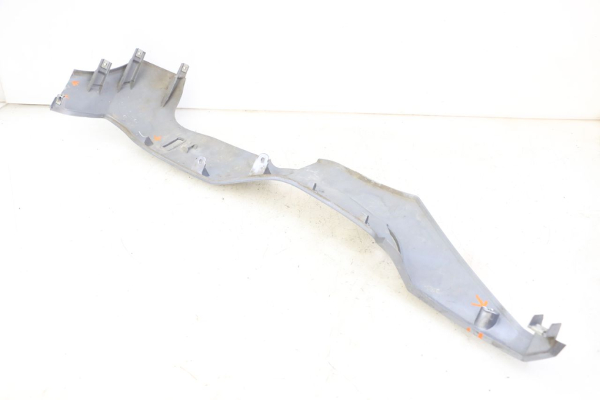 photo de SOTTOPEDANA SINISTRA SYM JOYMAX 125 (2010 - 2017) - Stato della superficie e materiale