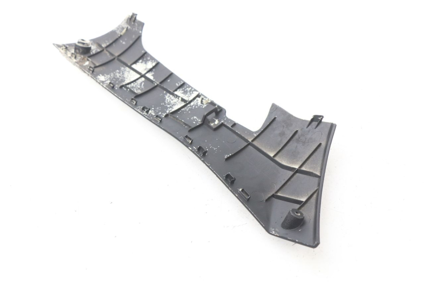 photo de BASSO DELLA SCATOLA SINISTRA PEUGEOT KISBEE 2T 50 (2010 - 2017) - Zoom sullo stato d'uso