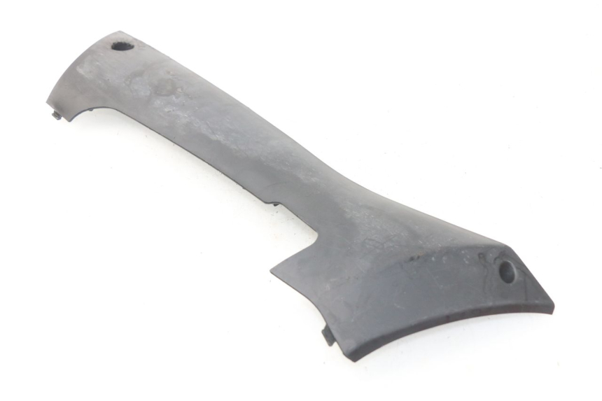 photo de BASSO DELLA SCATOLA SINISTRA PEUGEOT KISBEE 2T 50 (2010 - 2017) - Zoom sullo stato d'uso