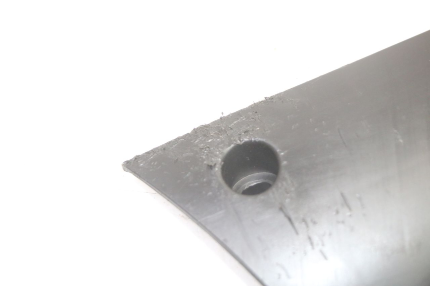 photo de BASSO DELLA SCATOLA SINISTRA PEUGEOT KISBEE 2T 50 (2010 - 2017) - Zoom sullo stato d'uso