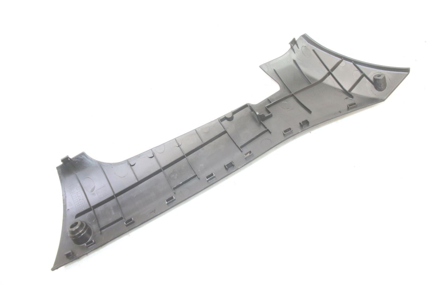 photo de BASSO DELLA SCATOLA SINISTRA PEUGEOT KISBEE 2T 50 (2010 - 2017) - Dettagli dei punti di fissaggio