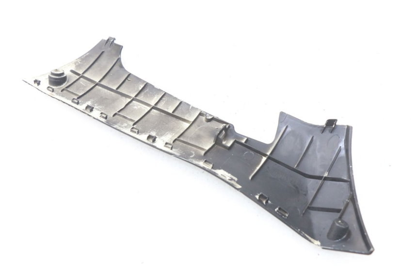 photo de BASSO DELLA SCATOLA SINISTRA PEUGEOT KISBEE 4T 50 (2018 - 2022) - Dettaglio del componente