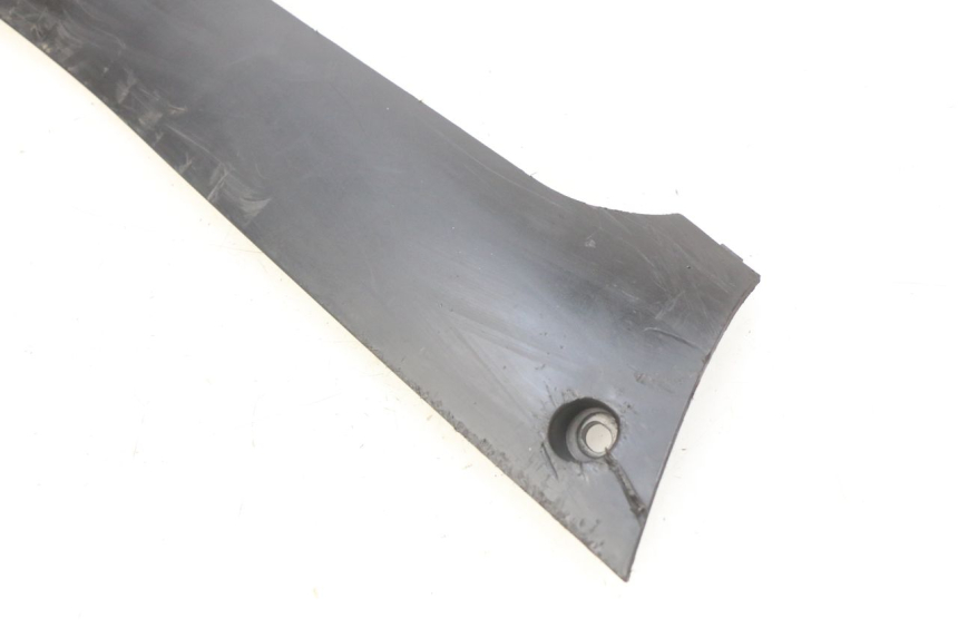 photo de BASSO DELLA SCATOLA SINISTRA PEUGEOT KISBEE 4T 50 (2010 - 2017) - Primo piano tecnico