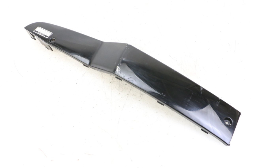 photo de SOTTOPEDANA SINISTRA KYMCO PEOPLE S 125 (2000 - 2008) - Primo piano tecnico