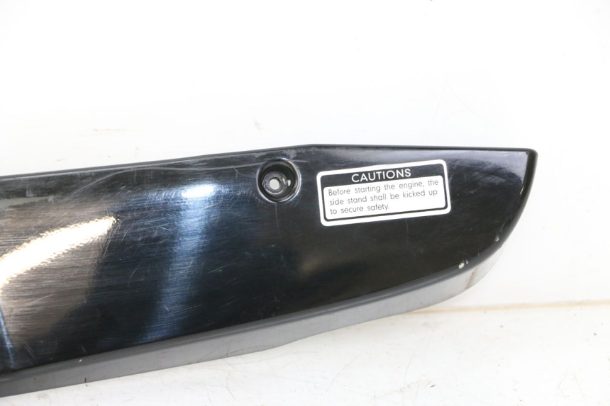 photo de SOTTOPEDANA SINISTRA KYMCO PEOPLE S 125 (2000 - 2008) - Stato della superficie e materiale