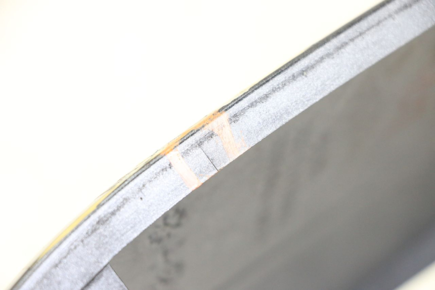 photo de SOTTOPEDANA SINISTRA KYMCO XCITING 500 (2007 - 2010) - Dettagli dei punti di fissaggio