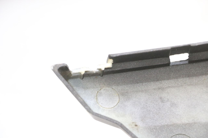 photo de SOTTOPEDANA SINISTRA KEEWAY MATRIX RX9 125 (2006 - 2007) - Dettagli dei punti di fissaggio