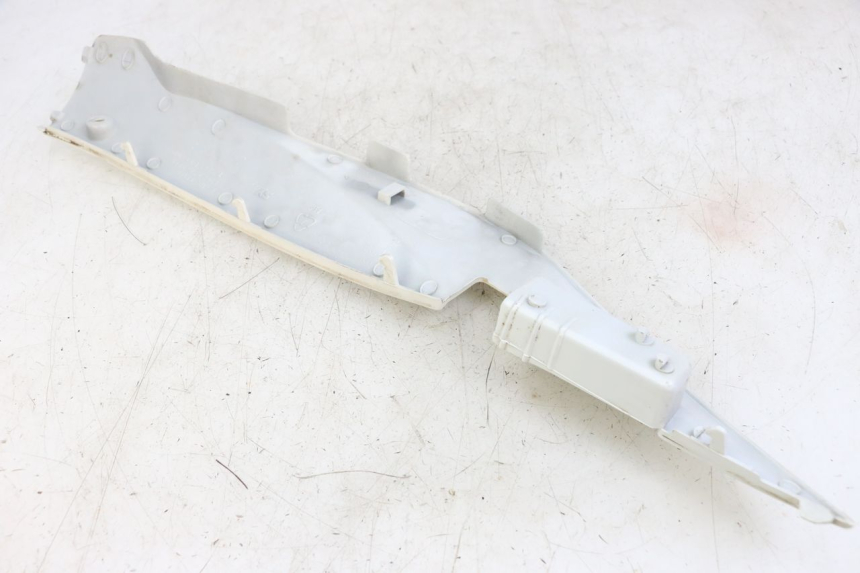 photo de BASSO DELLA SCATOLA SINISTRA SYM MIO 50 (2011 - 2017) - Zoom sullo stato d'uso