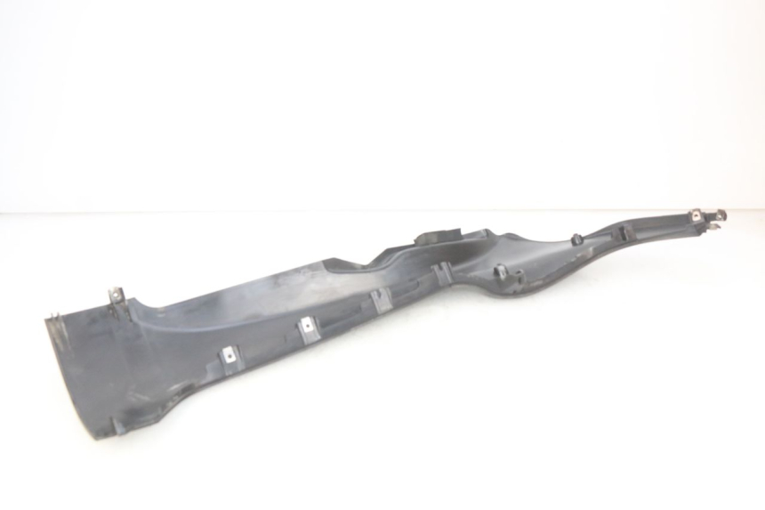 photo de BASSO DELLA SCATOLA SINISTRA PIAGGIO MP3 LT 300 (2010 - 2016) - Primo piano tecnico