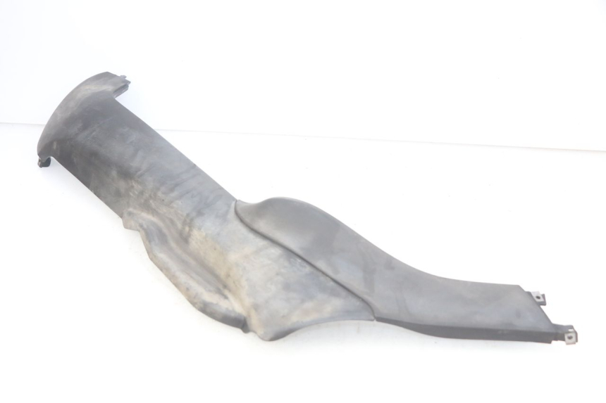 photo de BASSO DELLA SCATOLA SINISTRA PIAGGIO MP3 LT 300 (2010 - 2016) - Dettagli dei punti di fissaggio