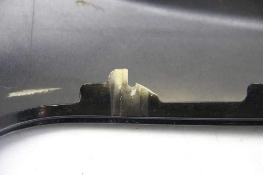 photo de BASSO DELLA SCATOLA SINISTRA PIAGGIO MP3 125 (2006 - 2014) - Altra vista dell'articolo