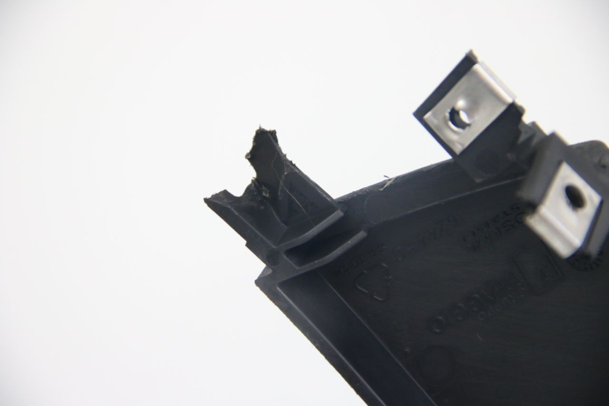 photo de BASSO DELLA SCATOLA SINISTRA PIAGGIO MP3 125 (2006 - 2014) - Altra vista dell'articolo