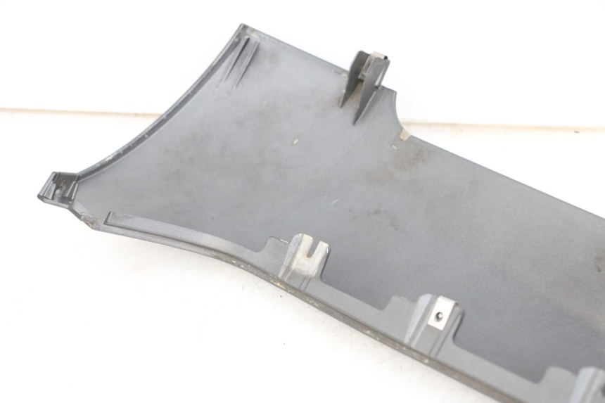 photo de BASSO DELLA SCATOLA SINISTRA PIAGGIO MP3 500 (2011 - 2015) - Altra angolazione